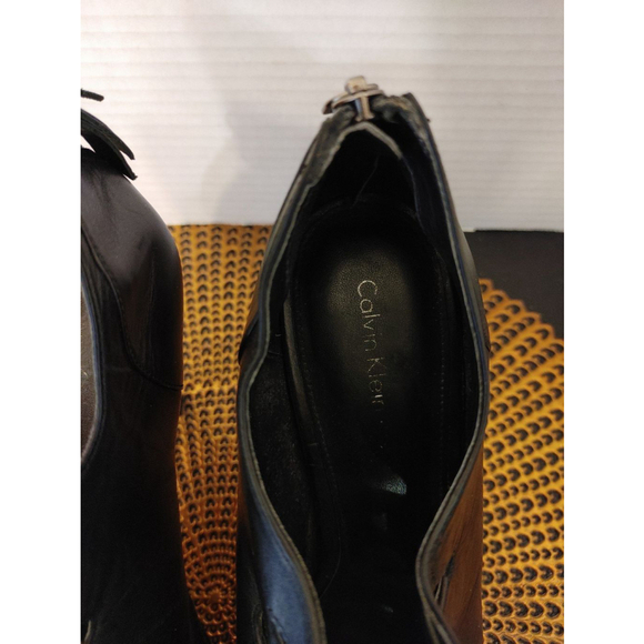 Calvin Klein Raine Leather Heels Size 9M - Picture 3 of 7
